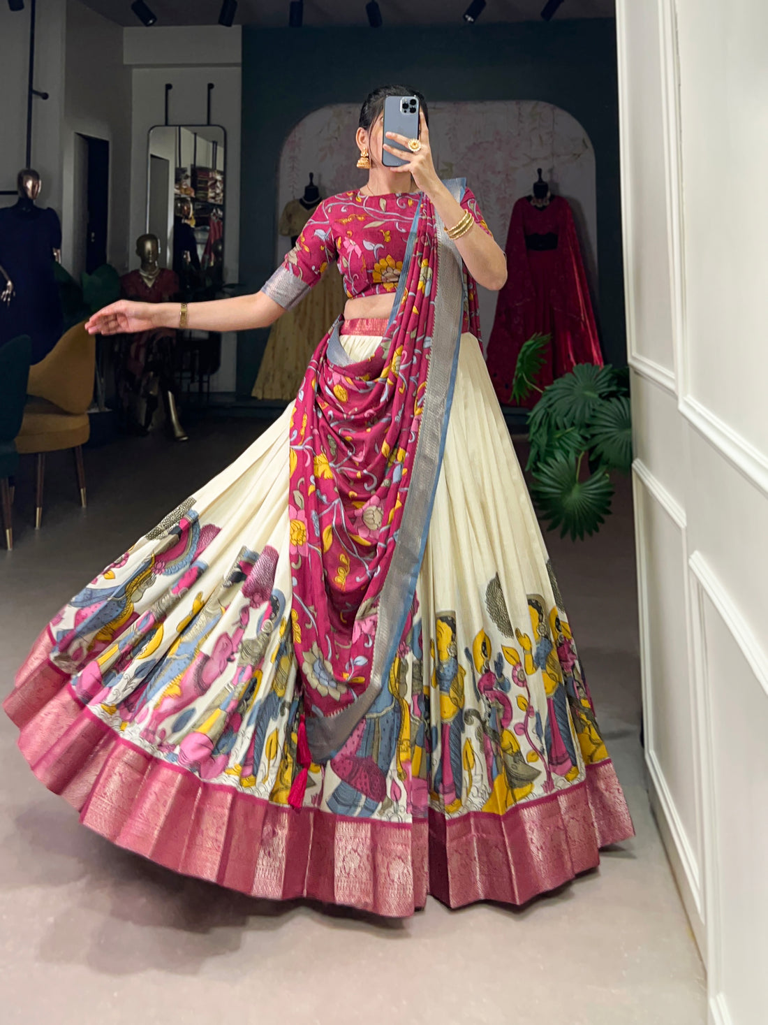 Presenting a perfectly blended Tussar silk lehenga for charm