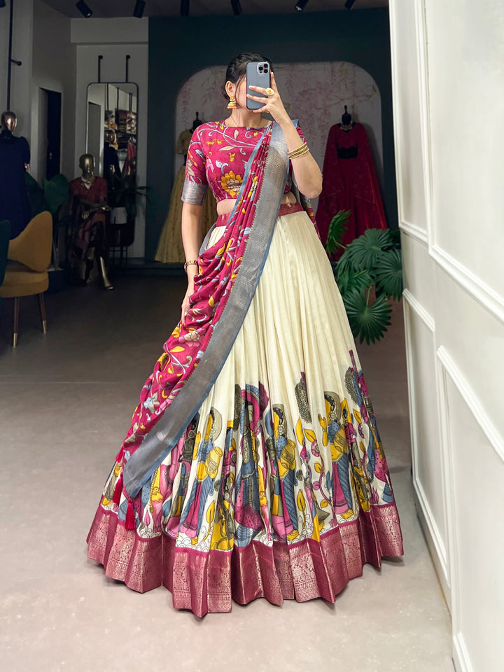 Presenting a perfectly blended Tussar silk lehenga for charm