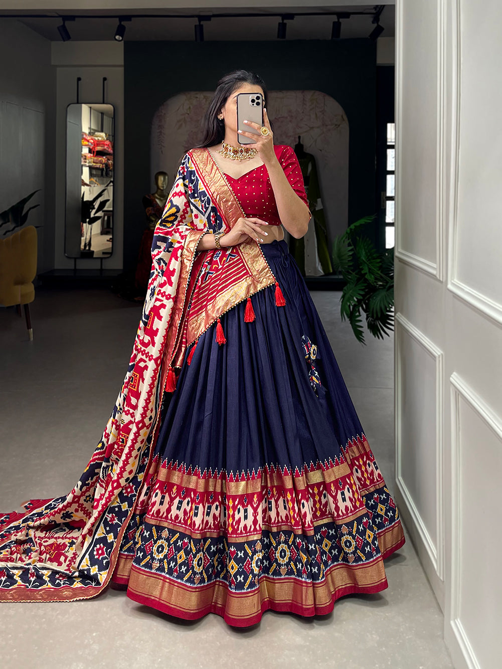 Tussar silk lehenga for festivel  season to charm your look!✨