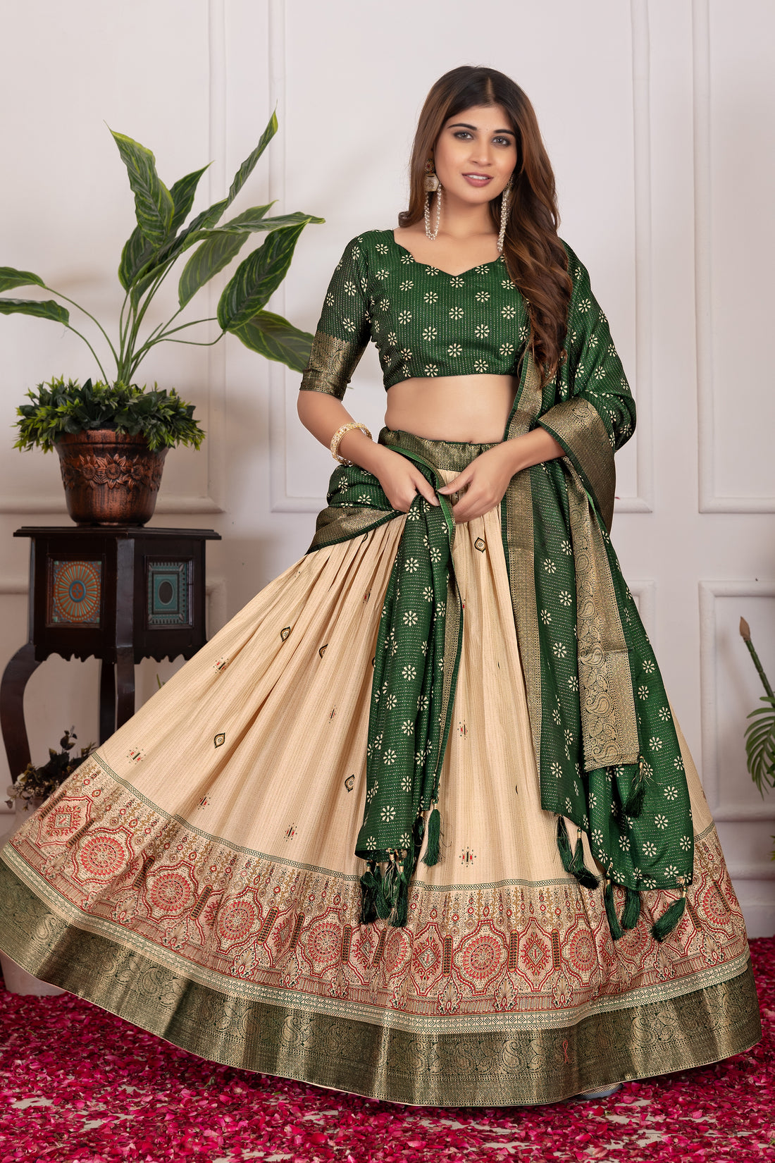 Tussar silk lehenga for festive season to charm your look!✨
