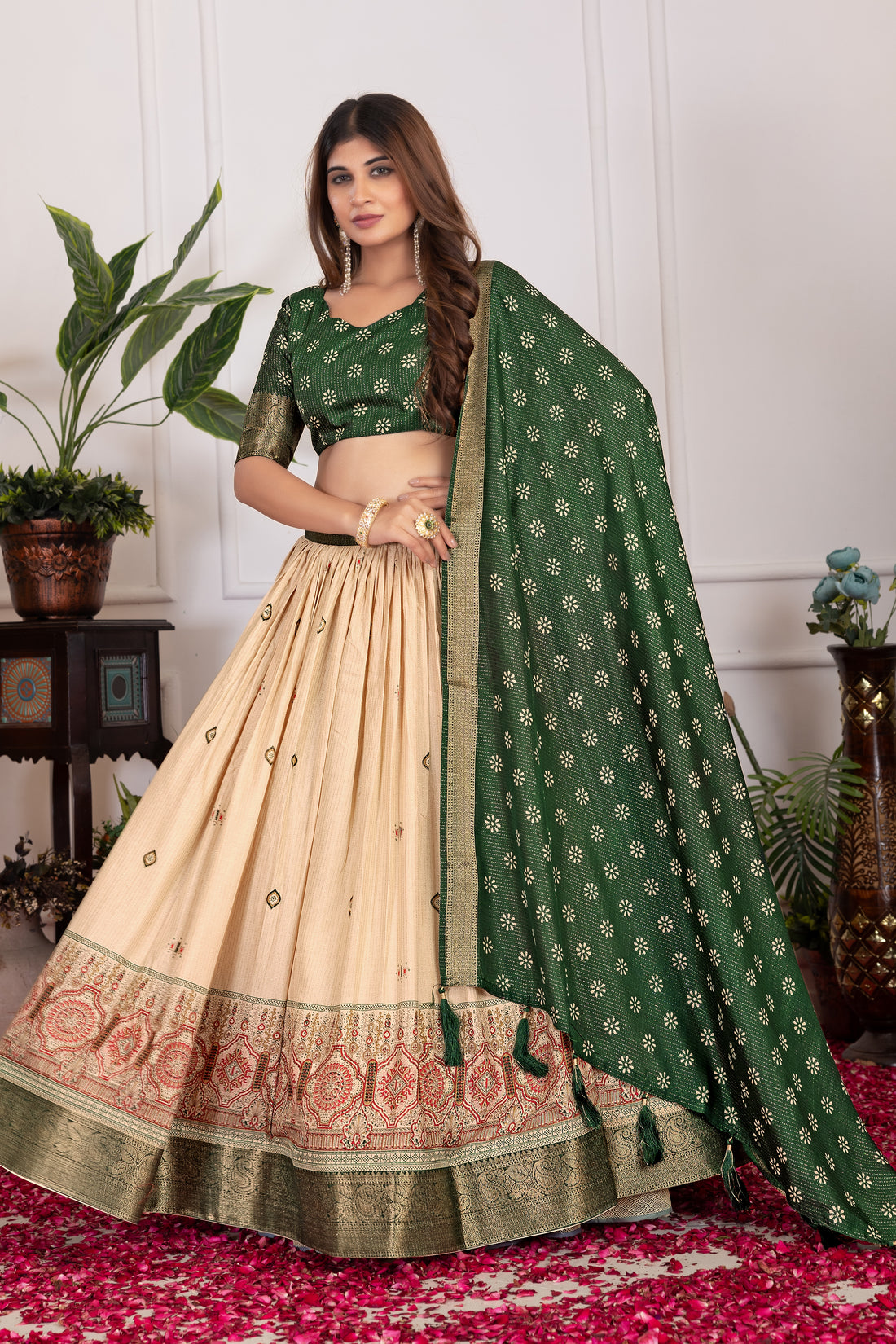Tussar silk lehenga for festive season to charm your look!✨