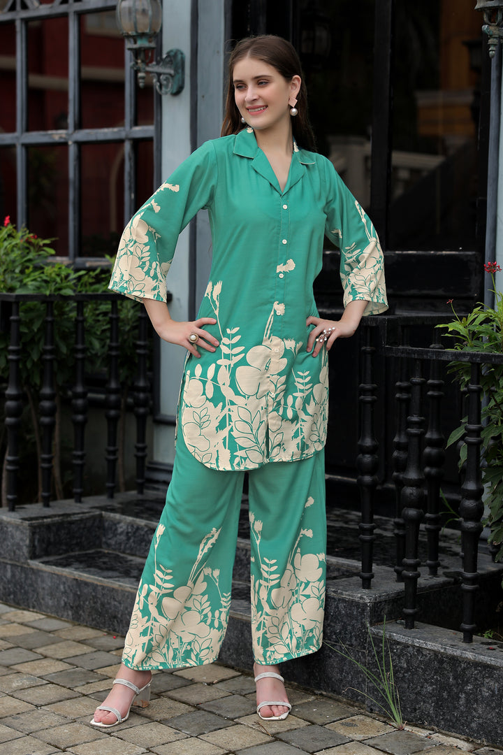 LIGHT  SKY  COLOR  CO-ORD  SET