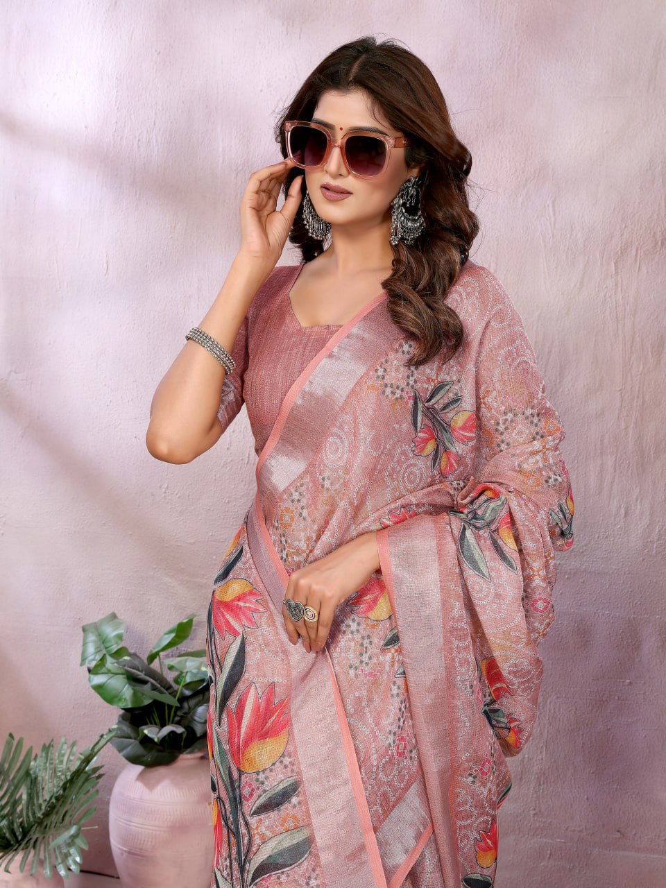 Peach Floral Print Linen Shimmer Saree