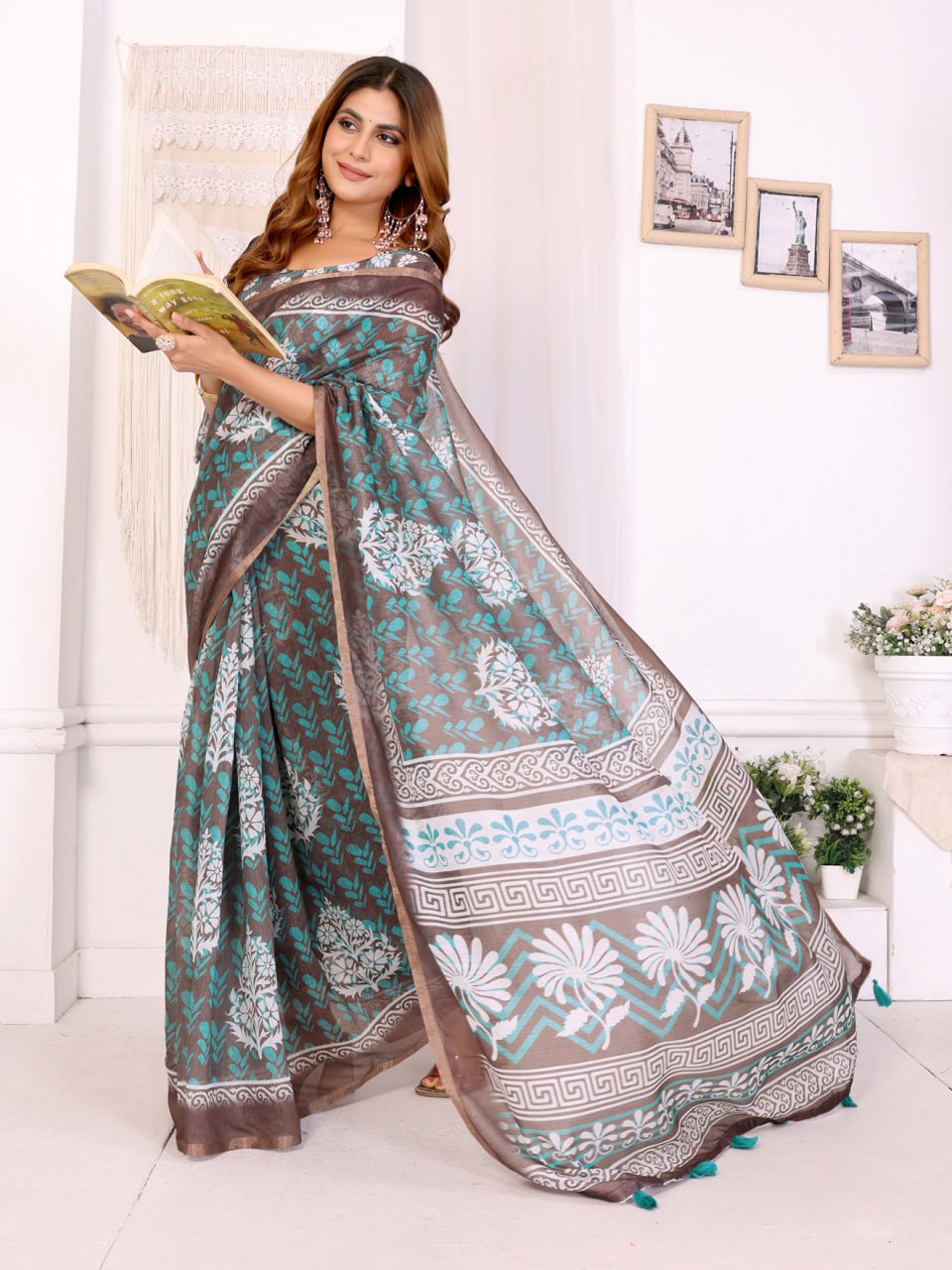 Elegant Chanderi Saree with Floral & Geometric Digital Print