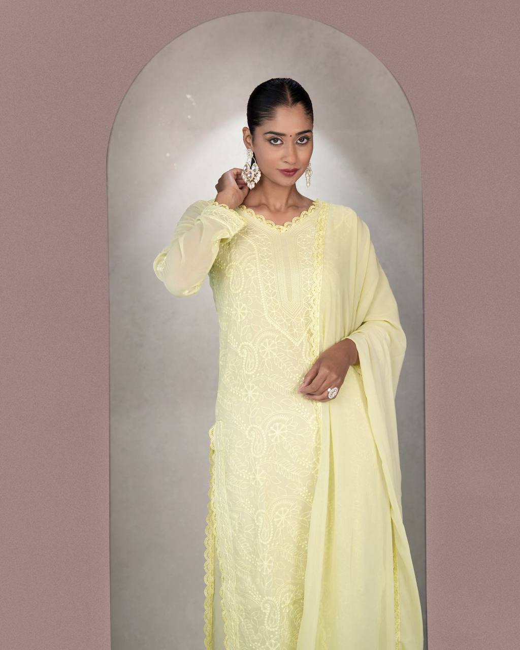 chikankari embroidery 3 pic suit