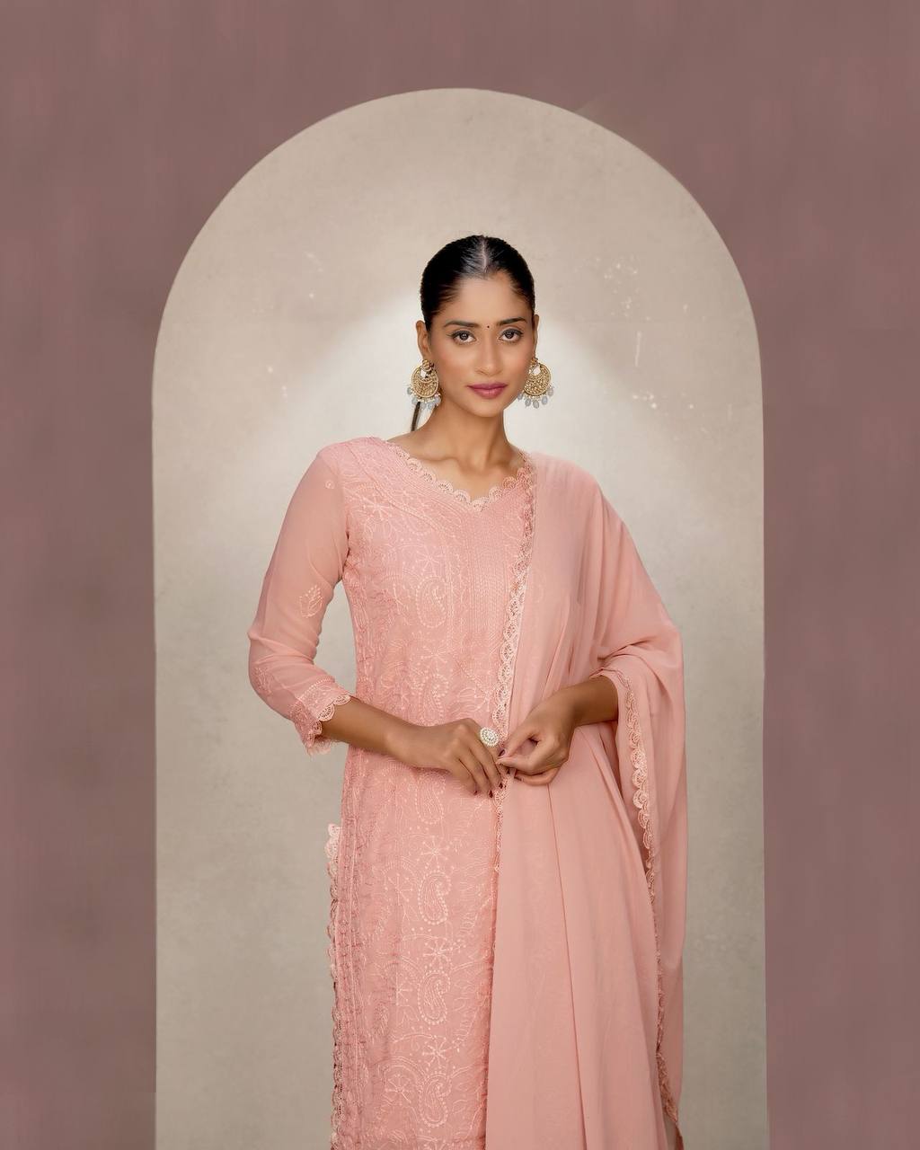 chikankari embroidery 3 pic suit