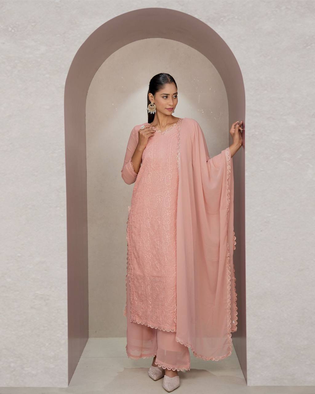 chikankari embroidery 3 pic suit