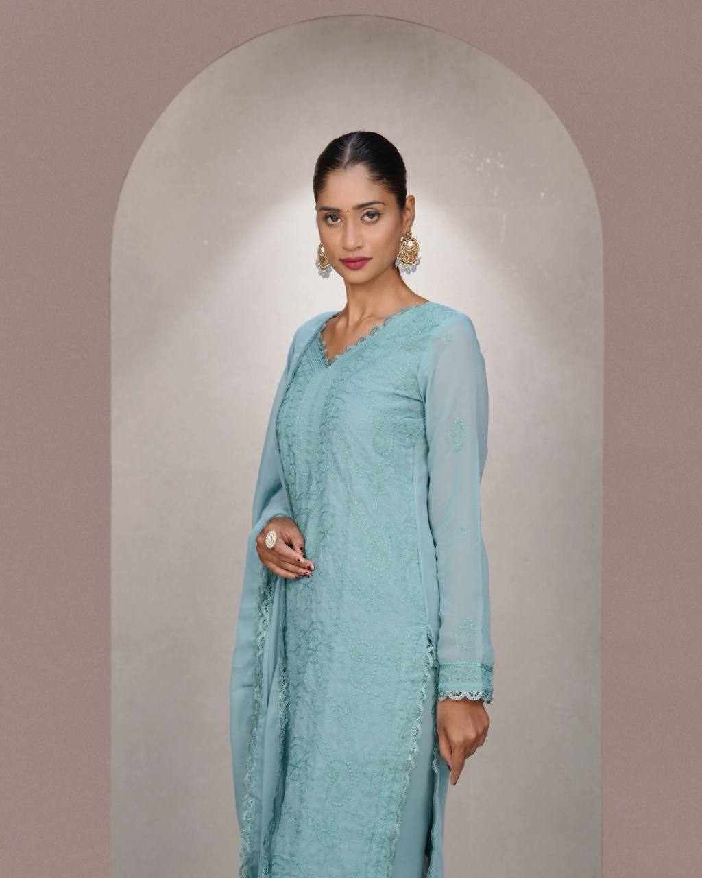 chikankari embroidery 3 pic suit