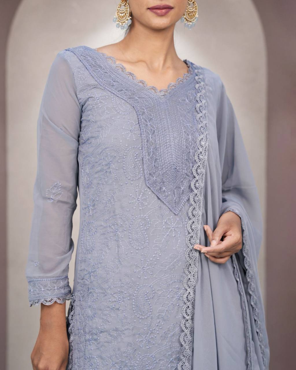 chikankari embroidery 3 pic suit