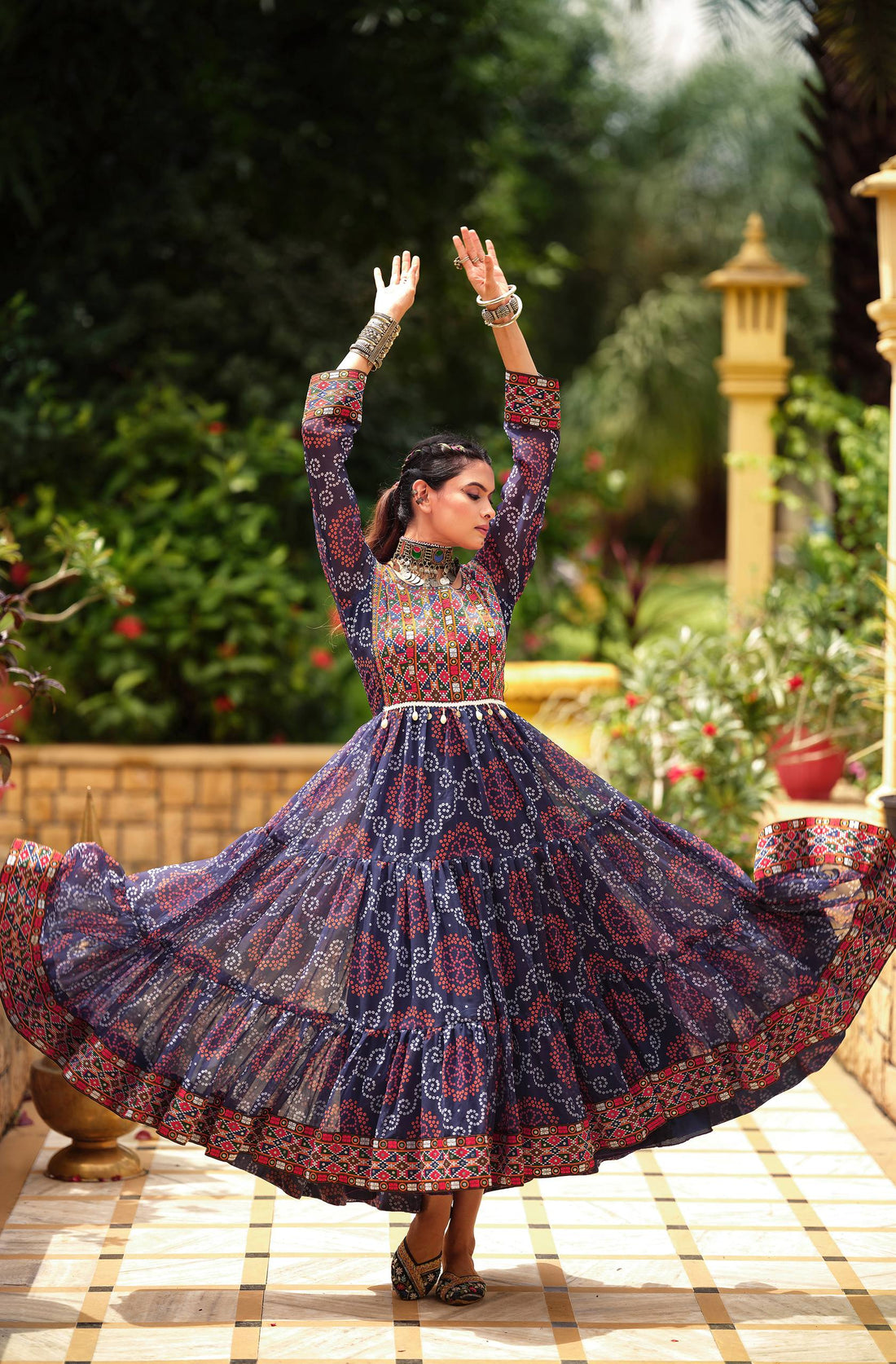 BEAUTYFULL NEW DESIGNER KURTIS