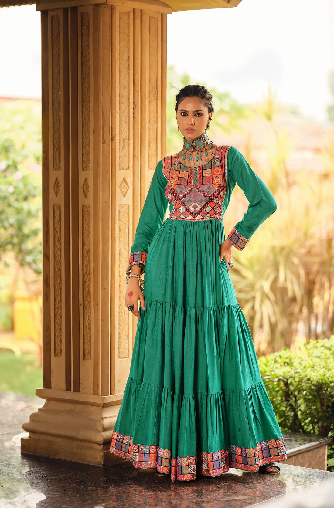 GAMTHI LOOK BEAUTY