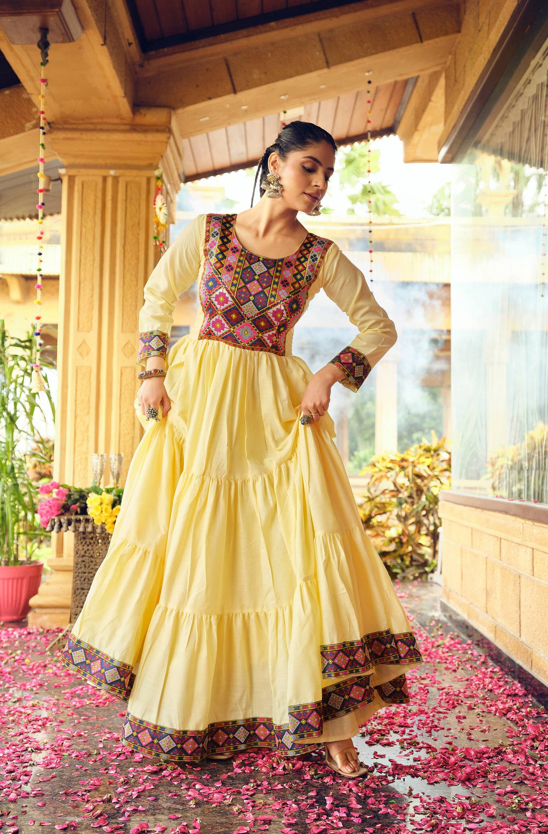 COTTON FABRIC BEAUTIFULL KURTI
