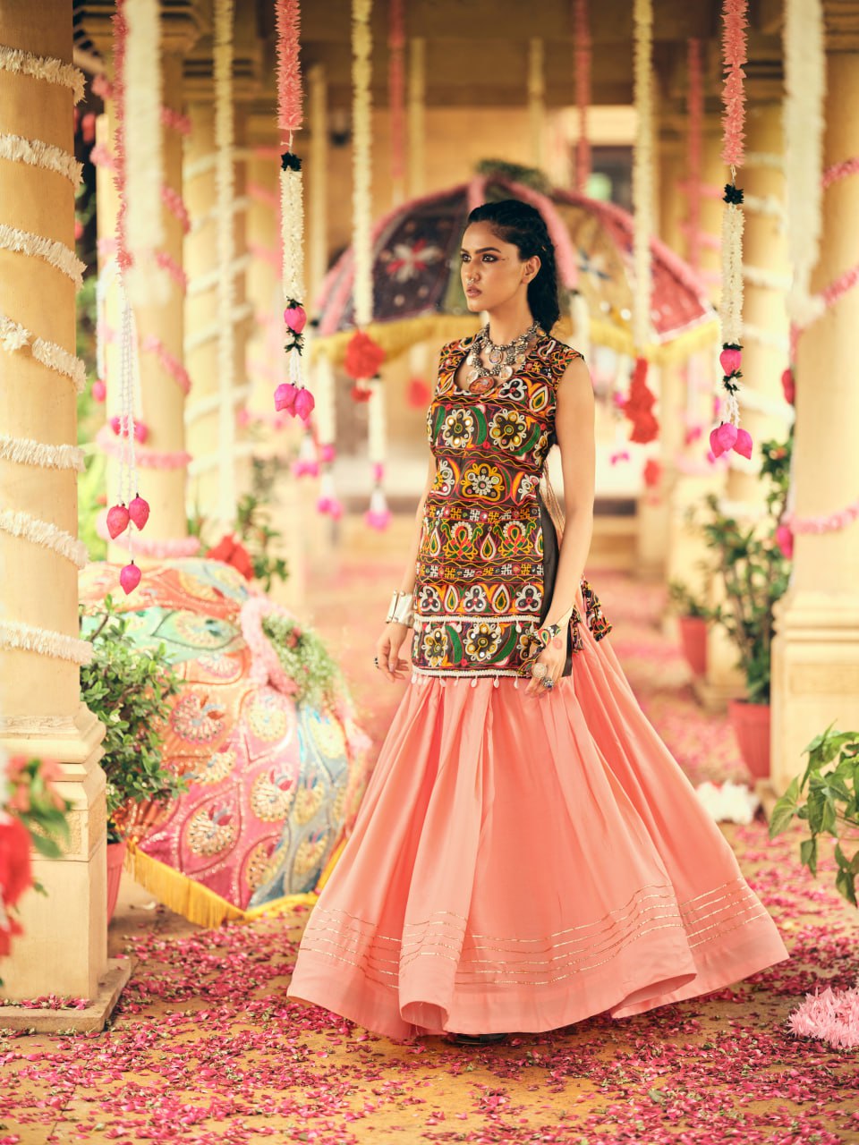 TREDISHNAL LOOK WITH GAMTHI WORK