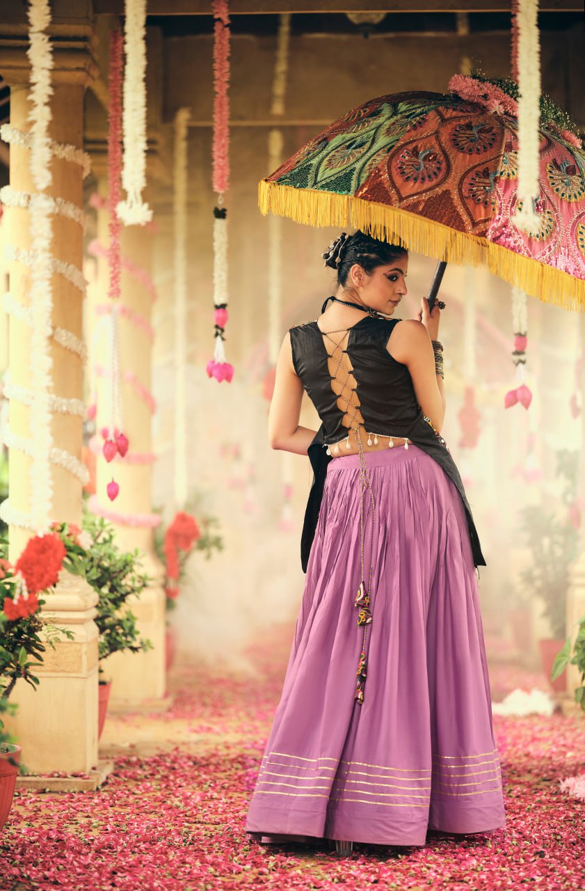 TREDISHNAL LOOK WITH GAMTHI WORK